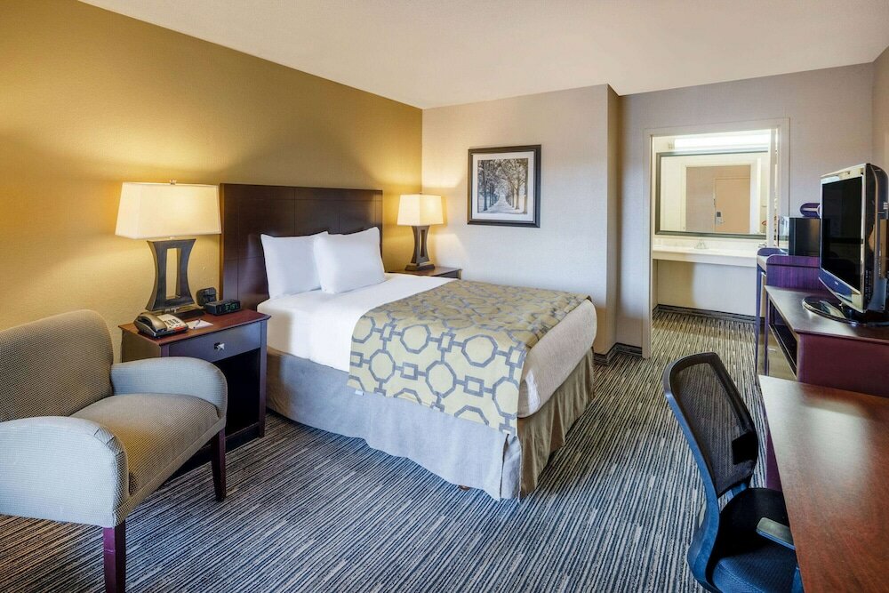 Фото Baymont by Wyndham Columbus Ga