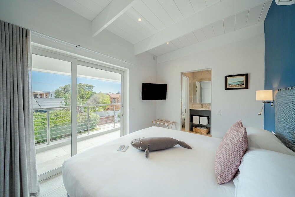 Фото One Marine Drive Boutique Hotel
