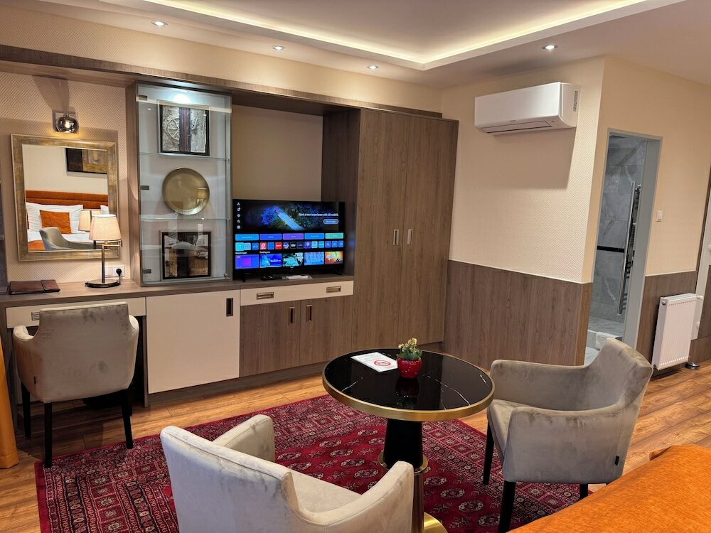 Фото Hotel Charles