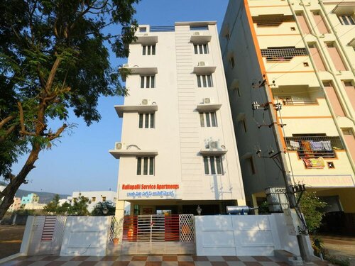 Гостиница Rallapalli Service Apartments by Oyo Rooms в Андхра-Прадеш