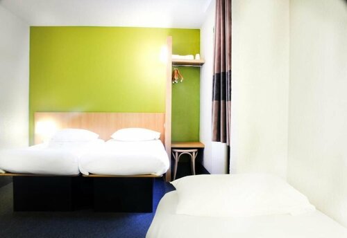 Гостиница B&b Hotel Vierzon во Вьерзоне