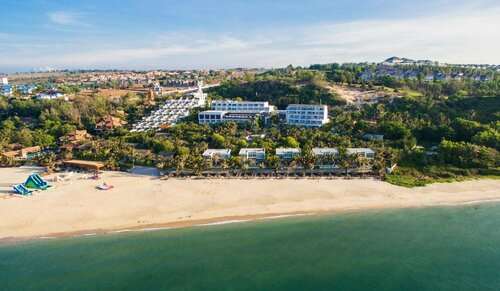 Гостиница The Cliff Resort & Residences в Фантхьете