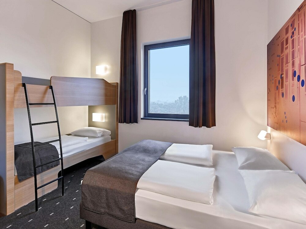 Фото B&b Hotel Köln-Troisdorf