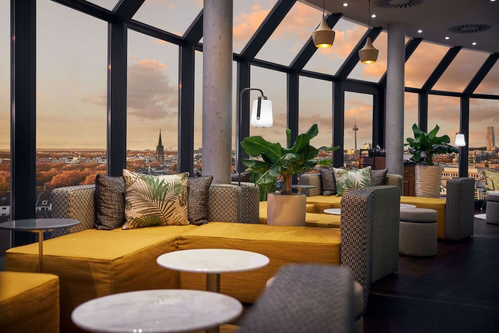 Фото Wasserturm Hotel Cologne, Curio Collection by Hilton