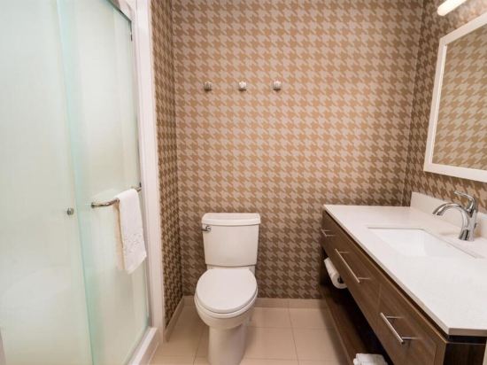 Фото Home2 Suites by Hilton Bakersfield