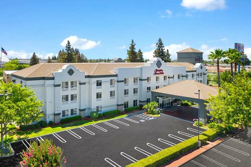 Гостиница Hampton Inn & Suites Modesto-Salida в Модесто