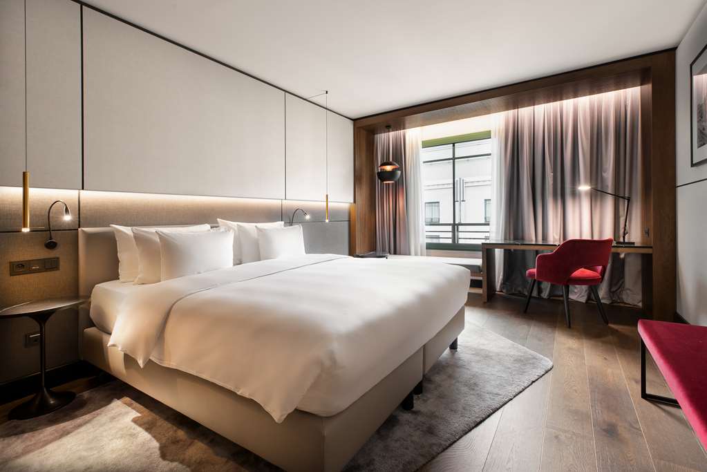 Фото Radisson Collection Hotel, Grand Place Brussels