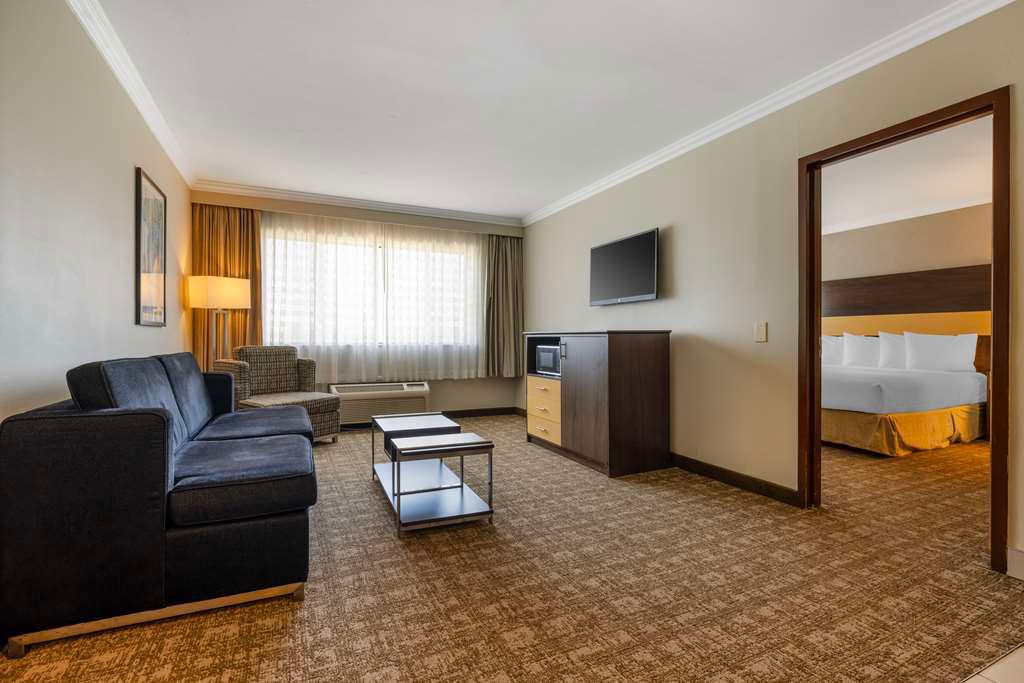 Фото Best Western Los Angeles Worldport Hotel