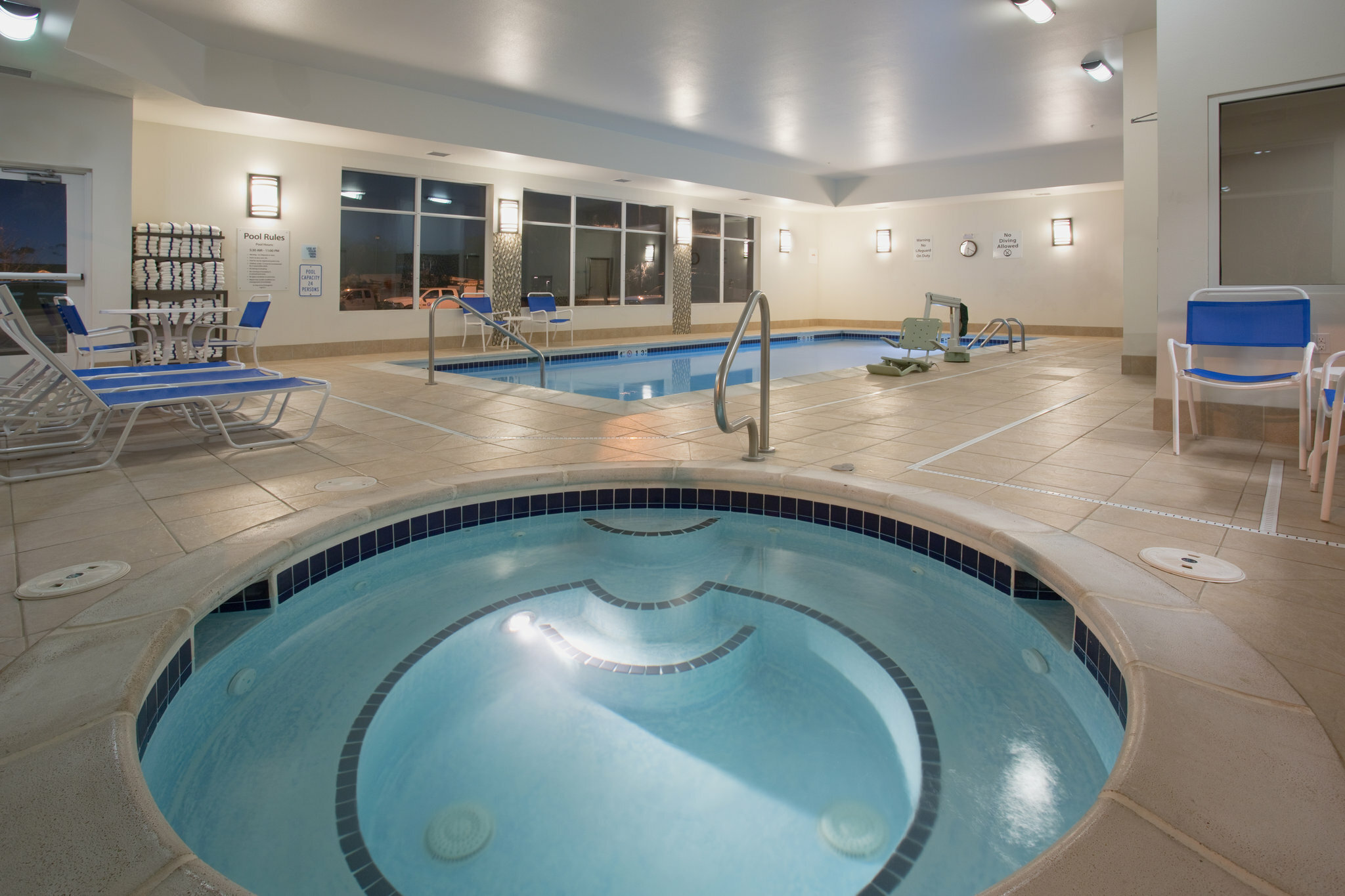 Фото Holiday Inn Express Hotel & Suites Denver North - Thornton, an Ihg Hotel