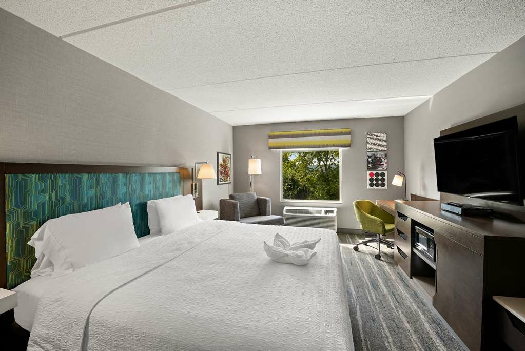 Фото Hampton Inn & Suites Poughkeepsie