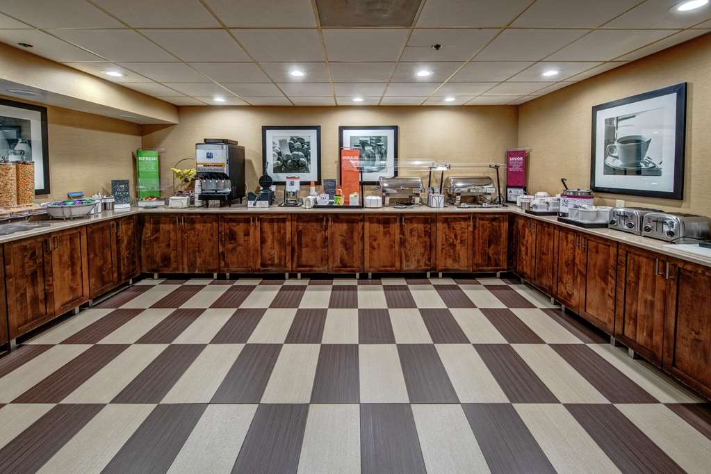 Фото Hampton Inn Raleigh Cary