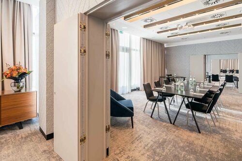 Гостиница Radisson Blu Hotel, Hamburg в Гамбурге