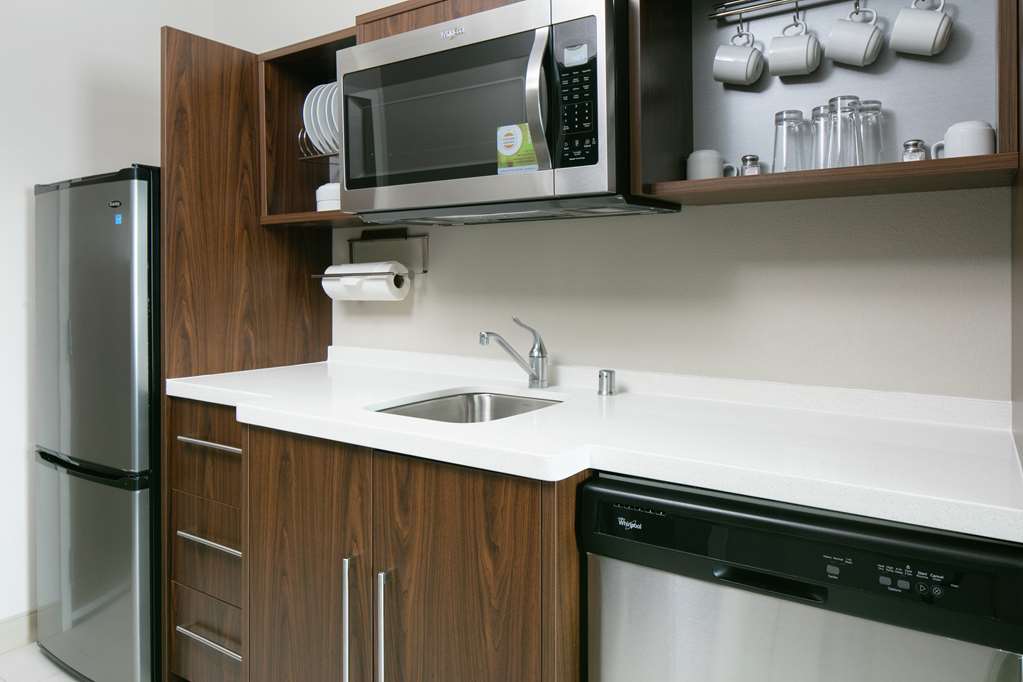 Фото Home2 Suites by Hilton Menomonee Falls Milwaukee