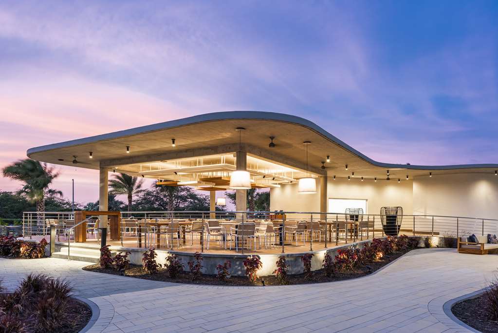 Фото Embassy Suites by Hilton Aruba Resort