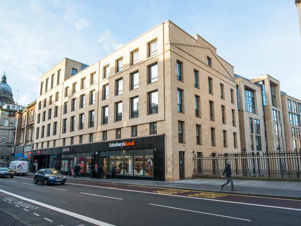 Фото ibis Edinburgh Centre South Bridge  Royal Mile