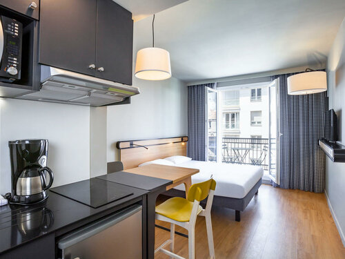 Гостиница Aparthotel Adagio Access La Defense Puteaux в Пюто