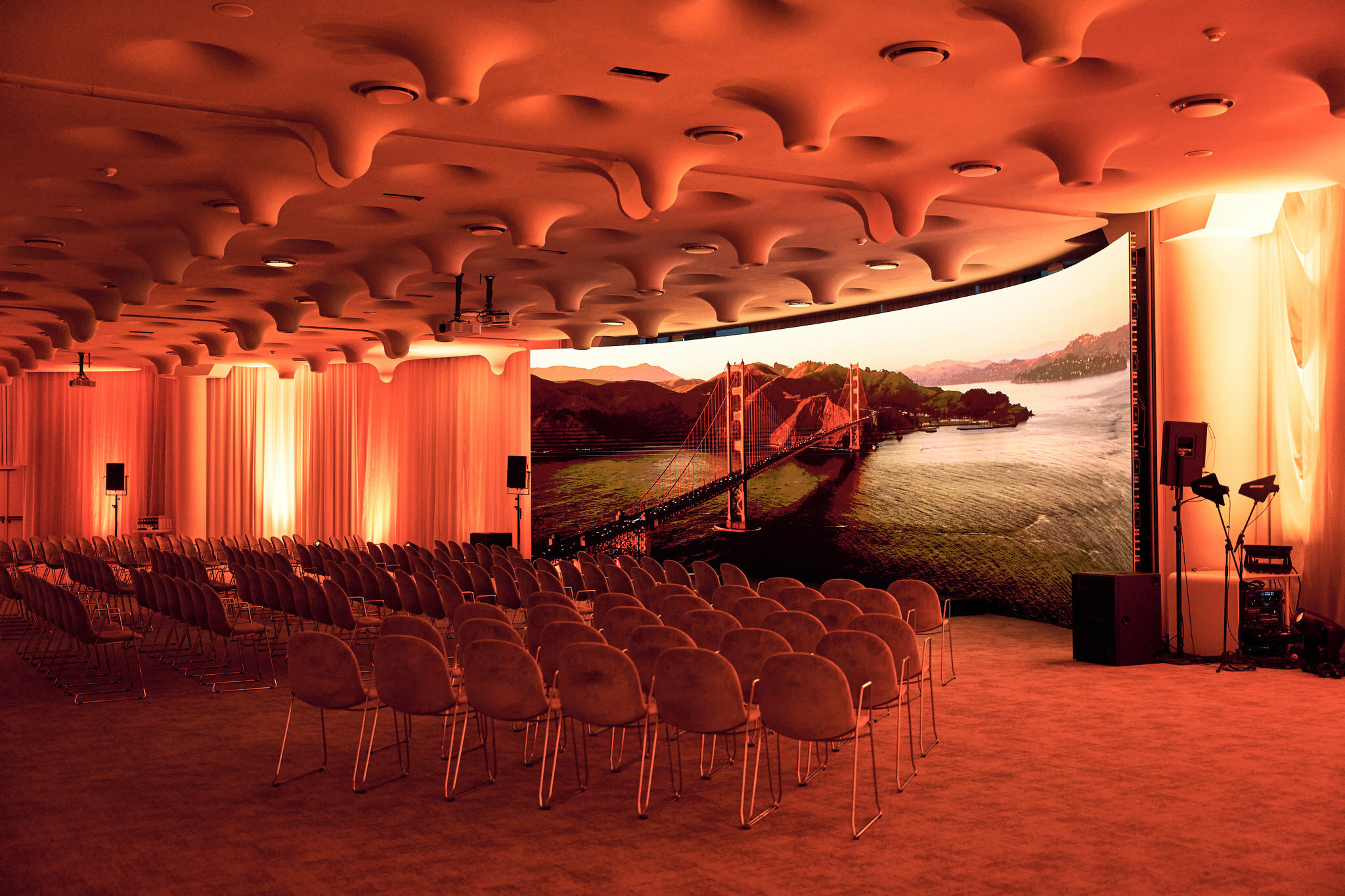 Фото Voco Milan - Fiere, an Ihg Hotel