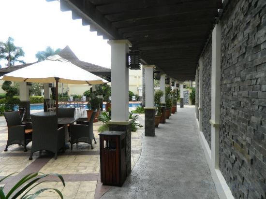 Фото The Avenue Plaza Hotel