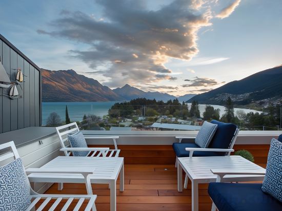 Фото Ramada Queenstown Central