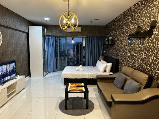 Фото Summer Suites Klcc by Luna