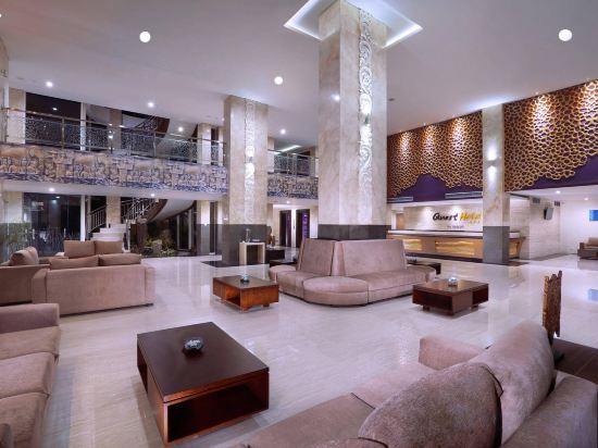 Фото 52979371536