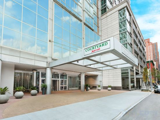 Фото Courtyard New York Manhattan/Upper East Side