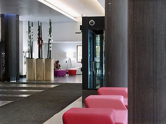 Фото DoubleTree by Hilton Ottawa Downtown