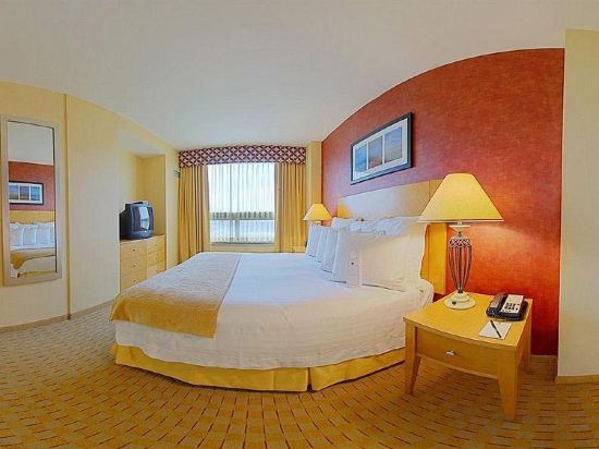 Фото Renaissance Chicago O'Hare Suites Hotel