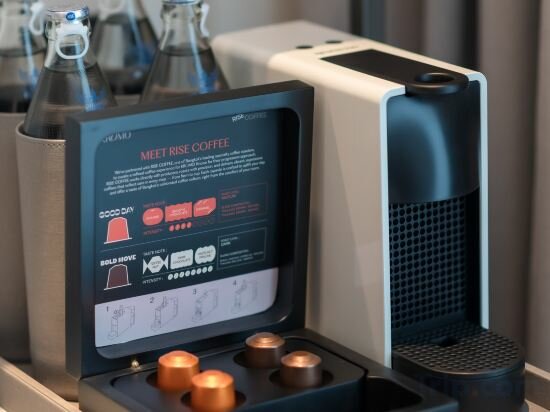 Фото KROMO Bangkok, Curio Collection by Hilton