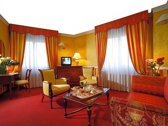 Фото Hotel Mozart