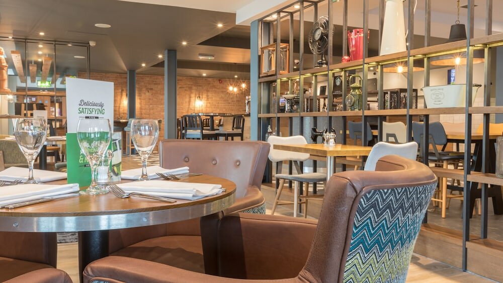 Фото Holiday Inn Manchester-Central Park, an Ihg Hotel