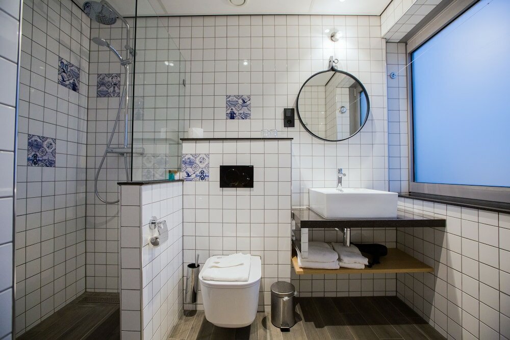 Фото Urban Lodge Hotel