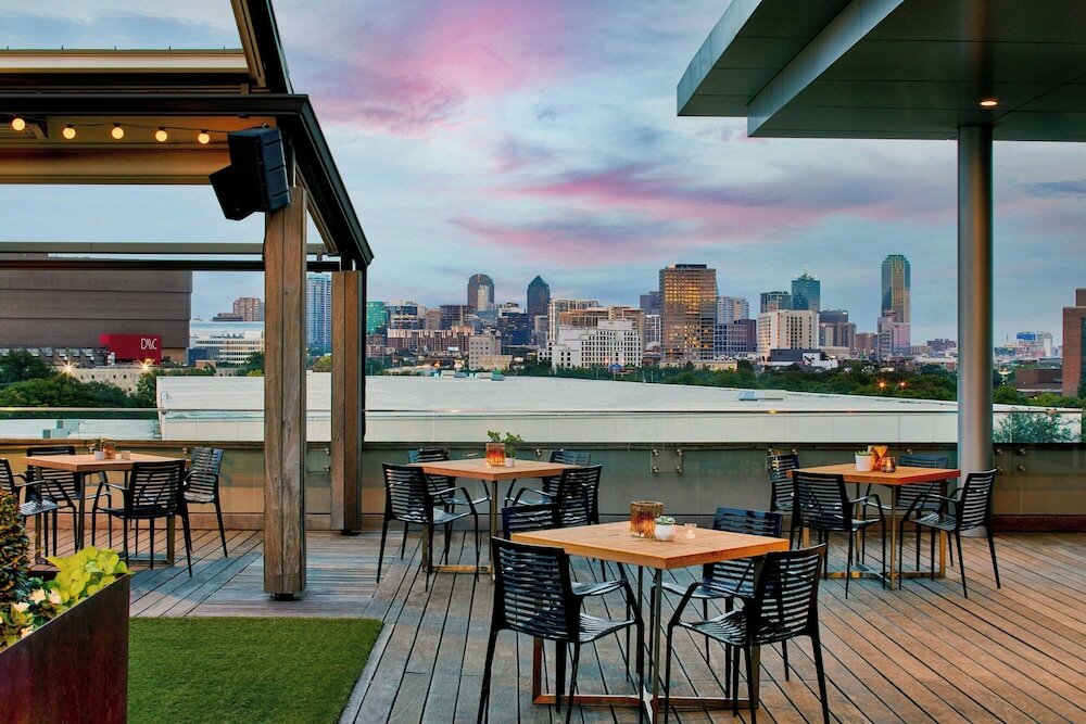 Фото Renaissance Dallas Hotel