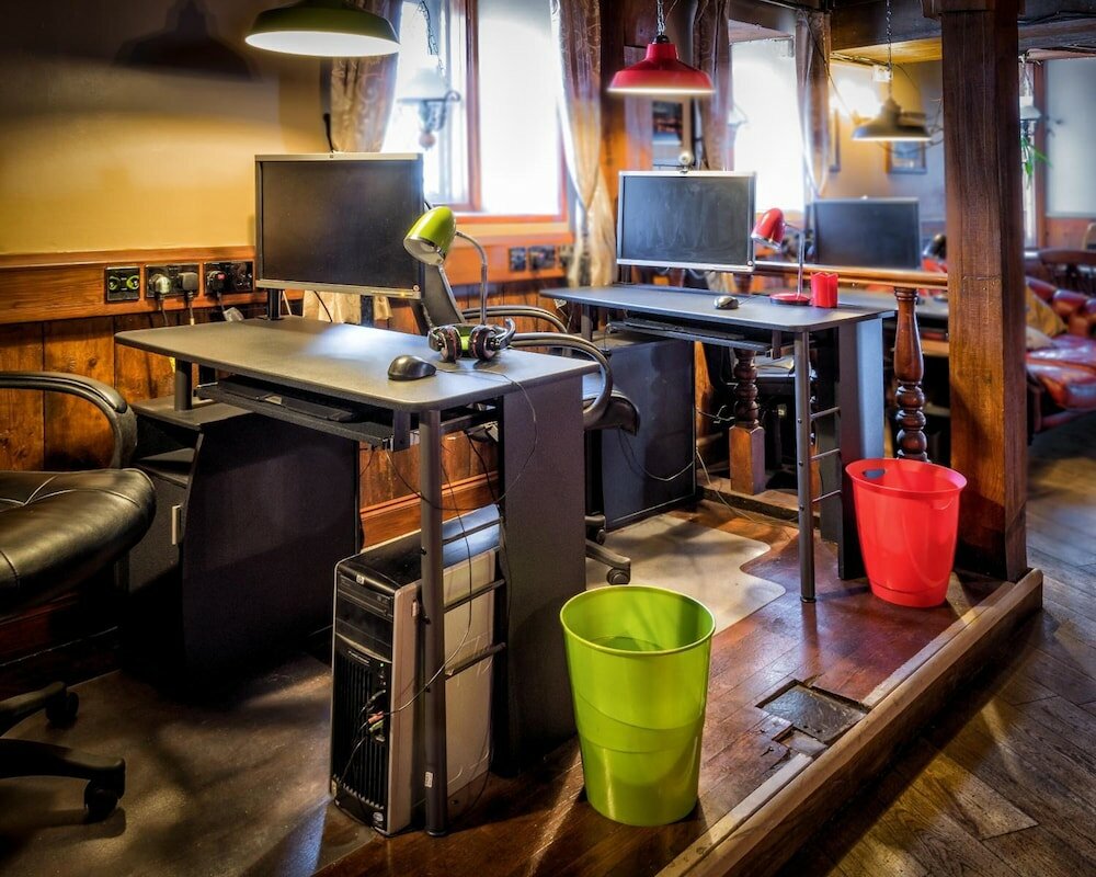 Фото The Longboat Inn