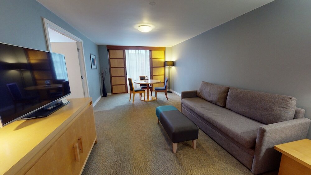 Фото Holiday Inn Milton Keynes - Central, an Ihg Hotel