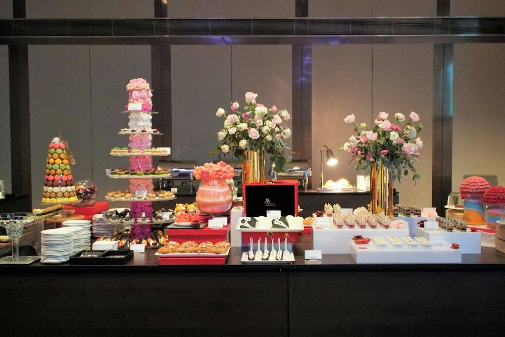 Фото Singapore Marriott Tang Plaza Hotel