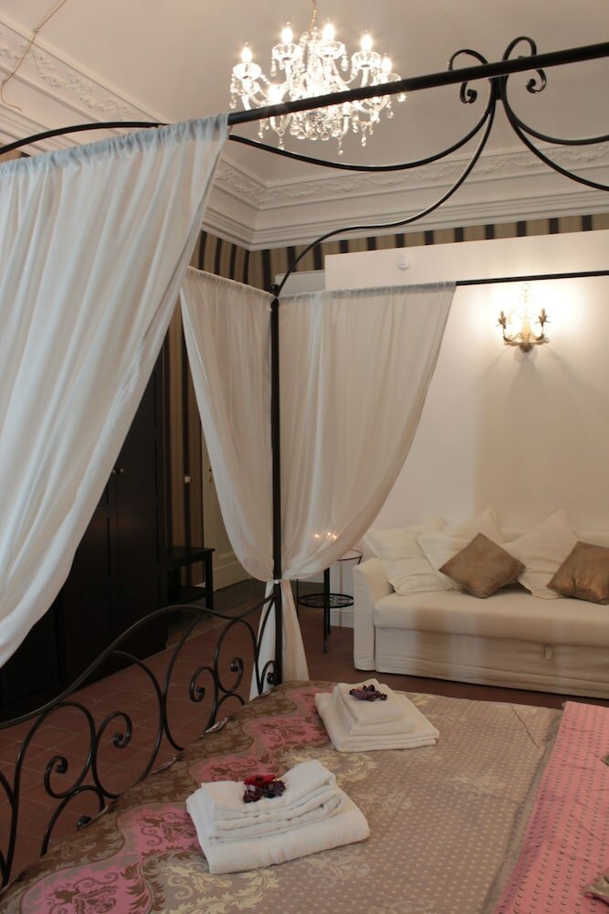 Фото Aitna B&b