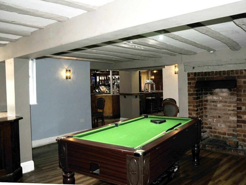 Фото The Coach Hotel