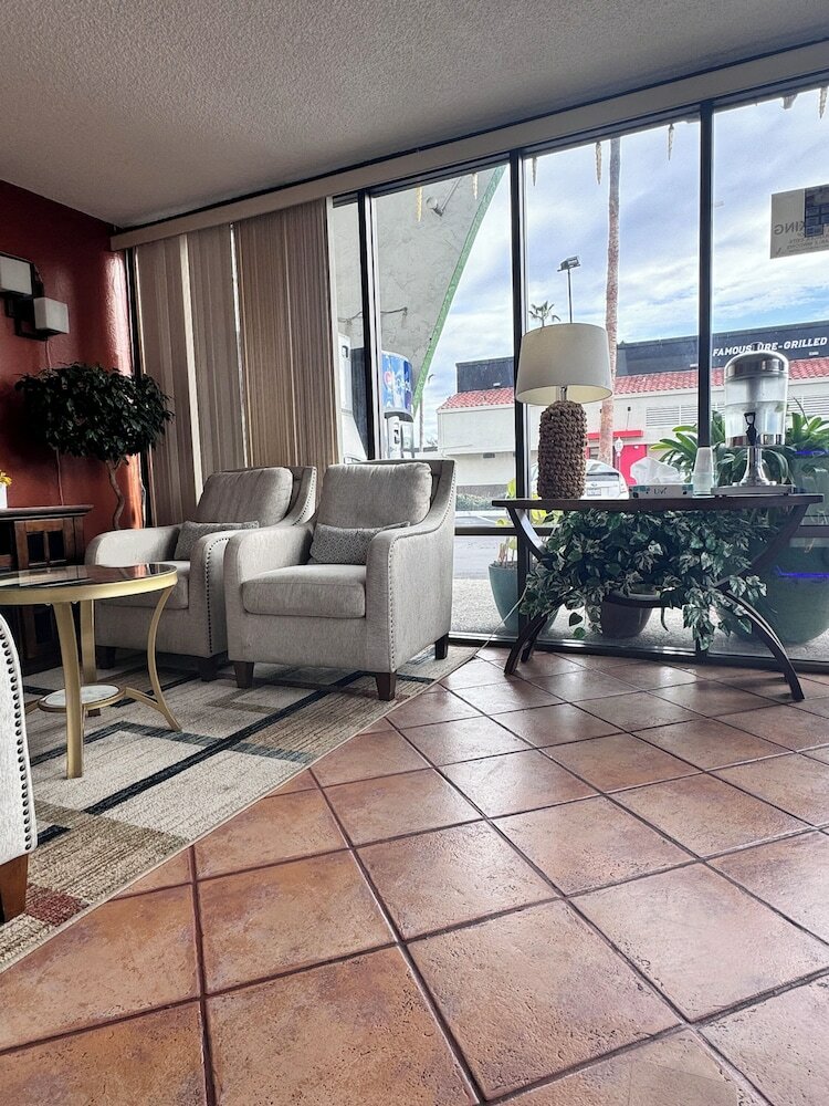 Фото Granada Inn