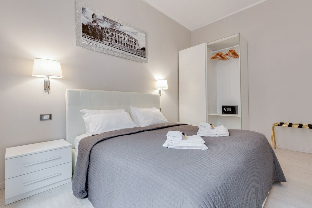 Фото Rome AS you feel - Diocleziano apartment