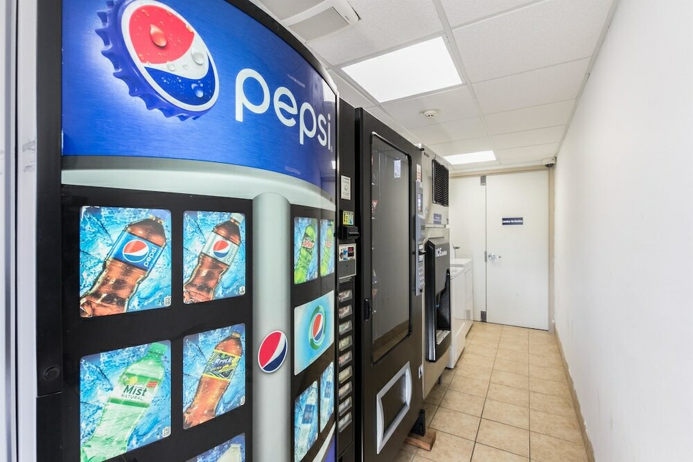 Фото Motel 6 New Brunswick