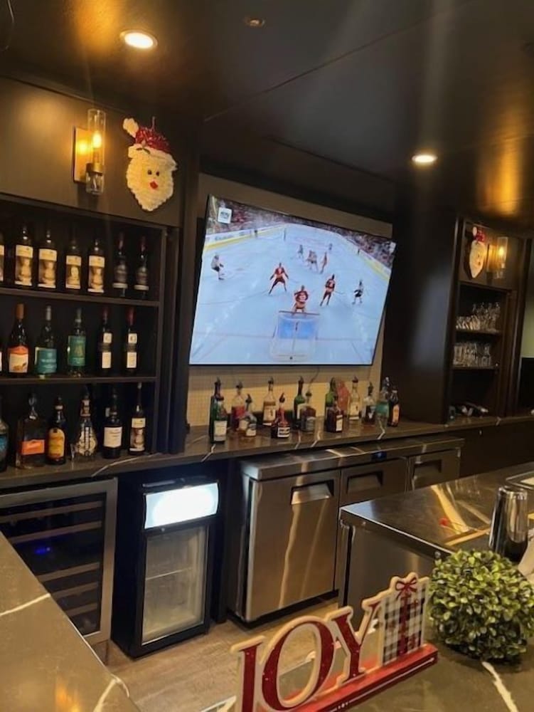 Фото Microtel Inn & Suites by Wyndham Fort Mcmurray