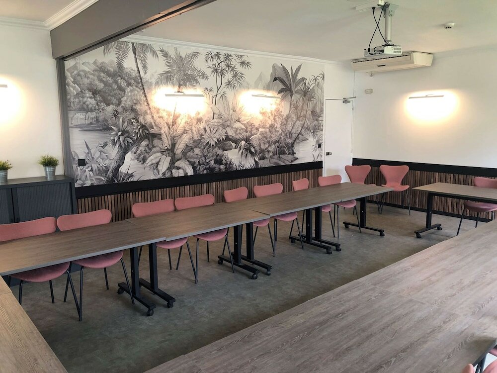 Фото Campanile Hotel Liege