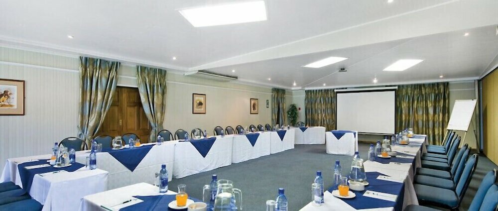 Фото Pine Lodge Resort