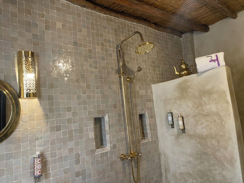 Фото Riad Houdou