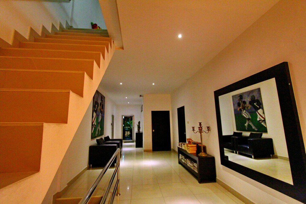 Фото East Suites