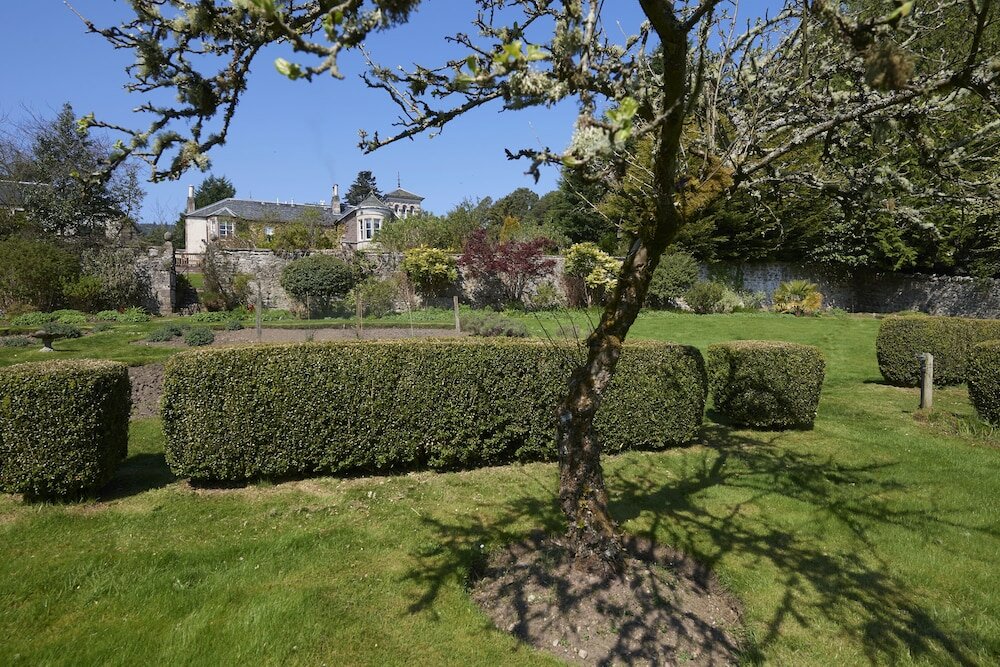Фото Loch Ness Country House Hotel