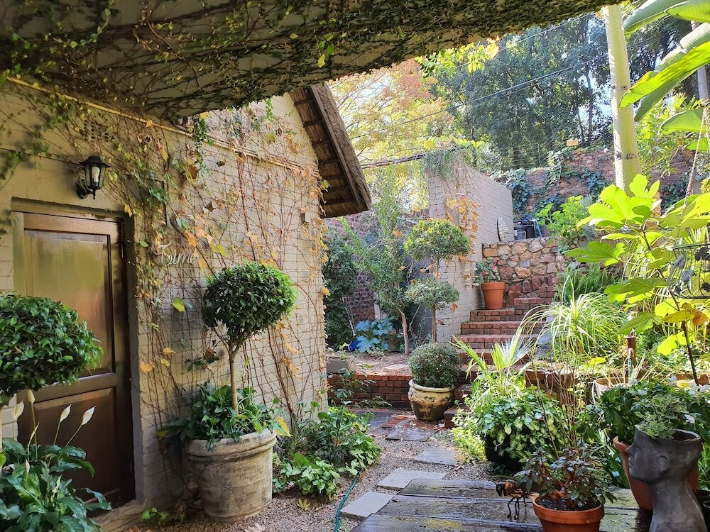 Фото Waterhouse Guest Lodges 202 Lawley Street