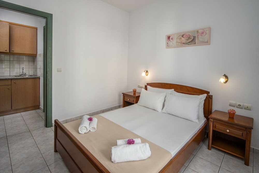 Фото Astir Studios