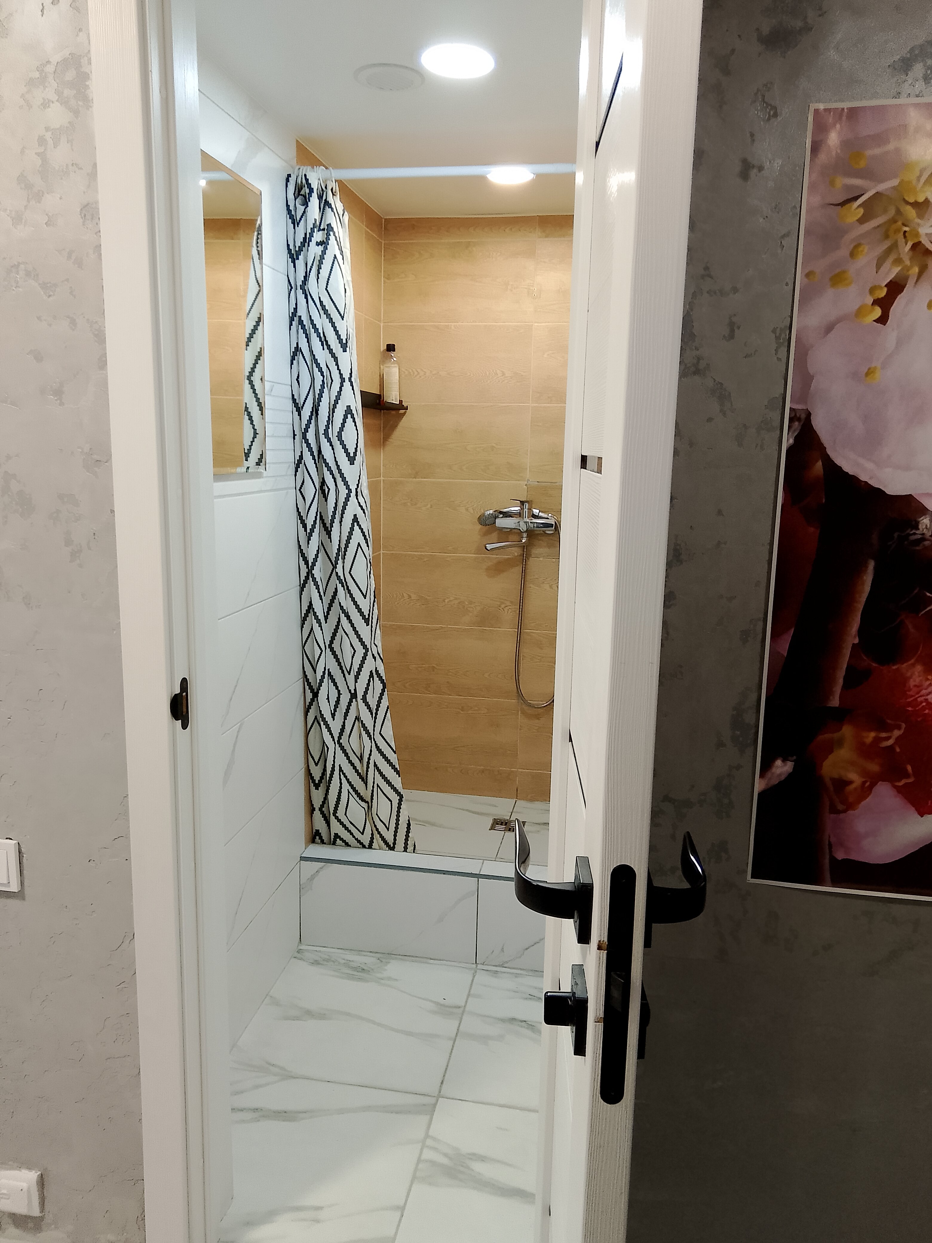 Фото Компас-комнаты у моря